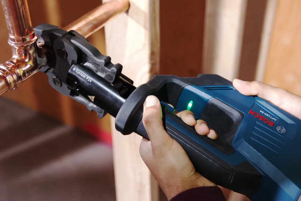 Bosch Power Tools Press Tool W/ 1/2", 3/4", 1" Jaws GPT18V-24L14