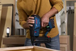 Bosch Power Tools 18V 18-Gauge Brad Nailer Kit GNH18V-18MB12