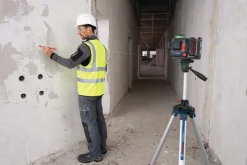 Bosch Power Tools 18V Leveling and Alignment Laser GLL330-80CGL