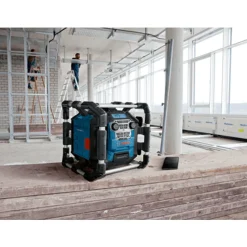 Bosch 18V Jobsite Radio with Bluetooth 5.0 and Power Station GPB18V-5CN