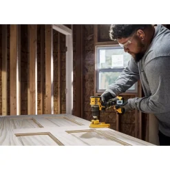 DeWalt ATOMIC COMPACT SERIES 20V MAX* Brushless Cordless 1/2