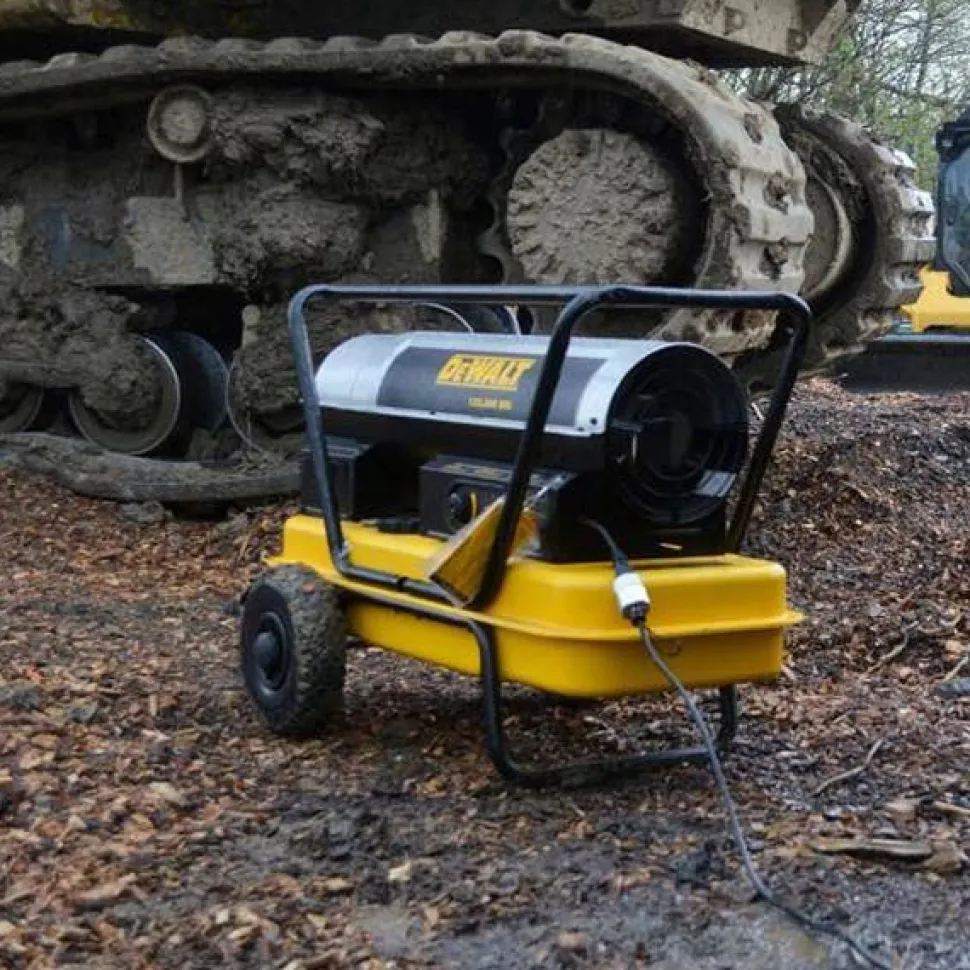 DeWalt Forced Air Kerosene Heater 135,000 BTUs DXH135HD