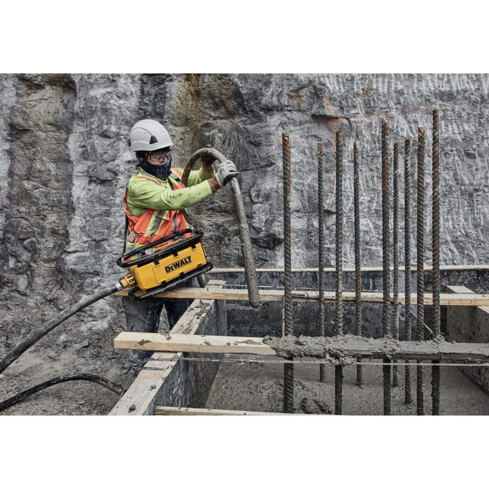 DeWalt POWERSHIFT™ Powerpack Concrete Vibrator DCPS320AG2