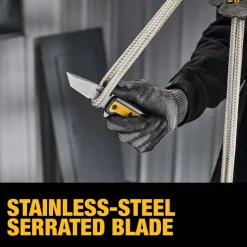 DeWalt Tanto Pocket Knife DWHT10994