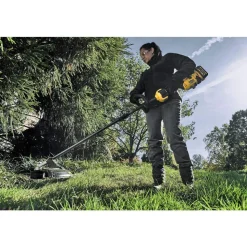 DeWalt 60V MAX* 17 in. Brushless Attachment Capable String Trimmer Kit DCST972X1