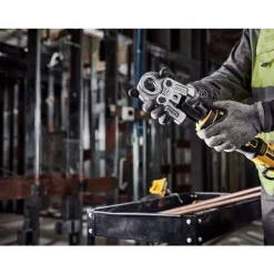 DeWalt 20V MAX* Compact Press Tool Kit with CTS Jaws DCE210D2K