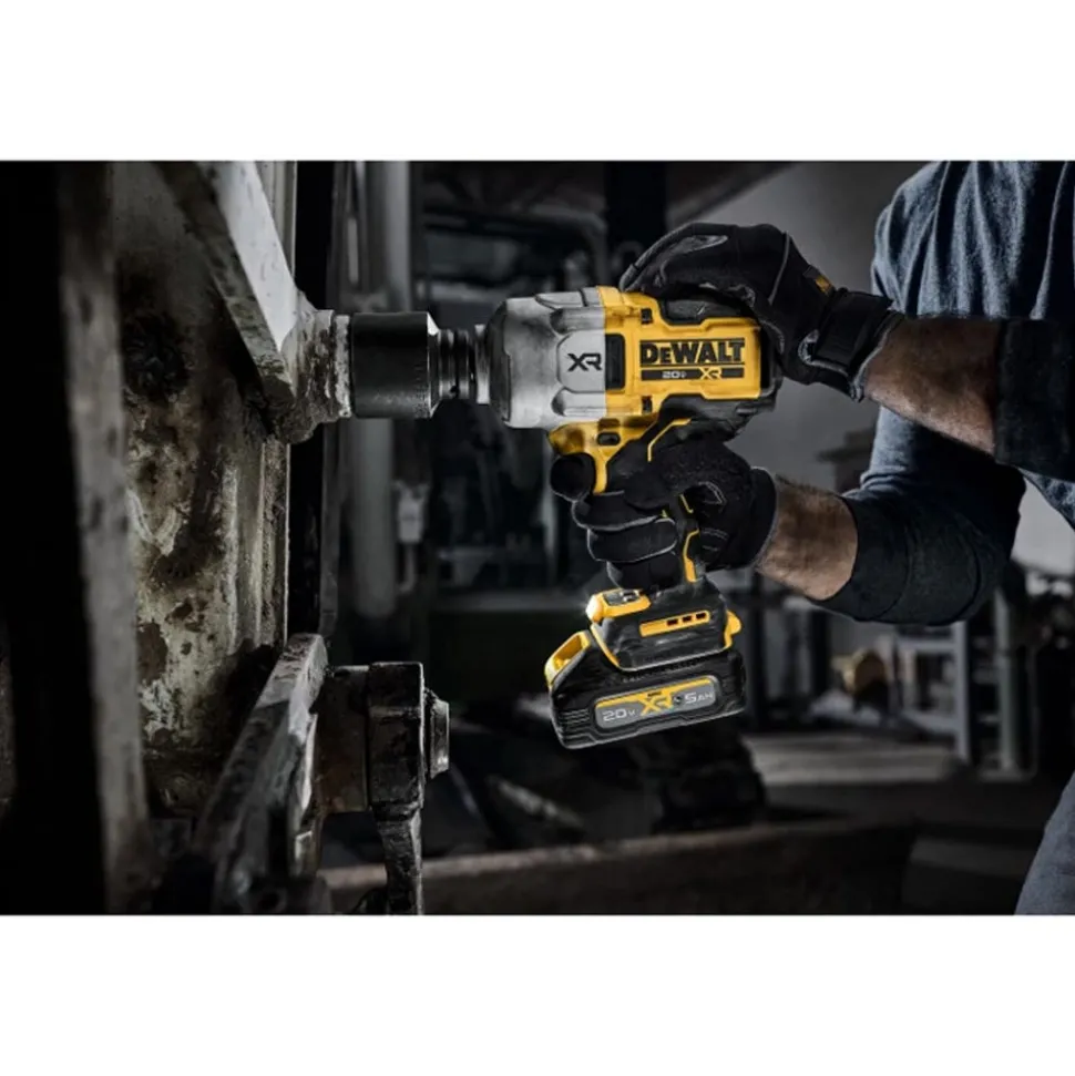 DeWalt 20V MAX XR Brushless Cordless 3/4" High Torque Impact Wrench With Hog Ring Anvil Kit with XR POWERSTACK DCF964GH1