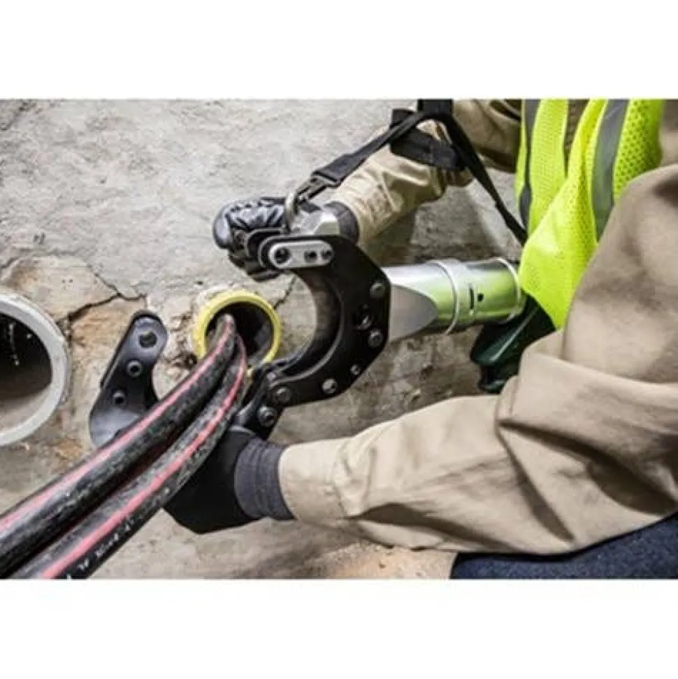 Greenlee 18V Gator 105mm Guillotine Remote Cable Cutter Kit ESG105LXR11