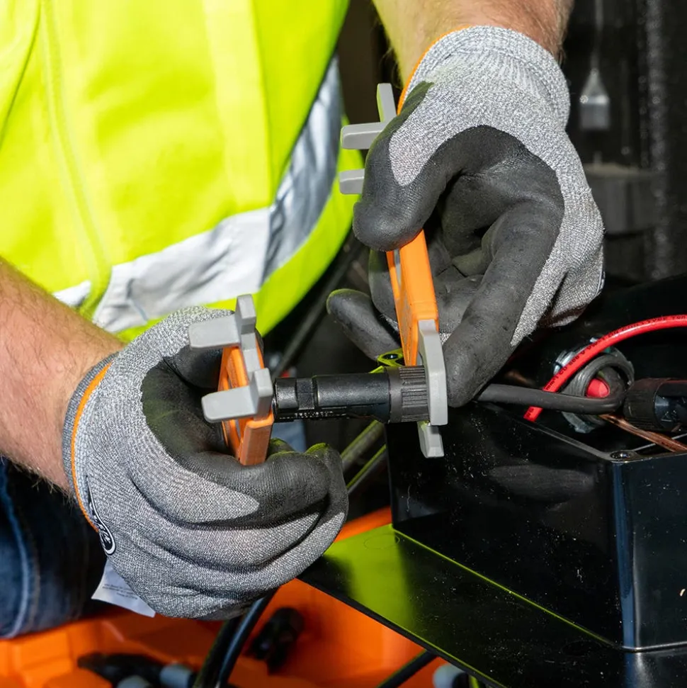 Klein Tools Solar Insulating Wrench for MC4 Connectors 68426S