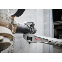 Milwaukee CHEATER Aluminum Offset Adaptable Pipe Wrench 48-22-7322