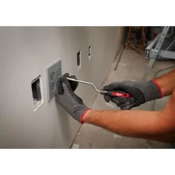 Milwaukee 2-in-1 Rotating Multi-Bit Screwdriver 48-22-2916