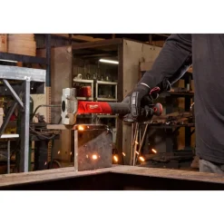 Milwaukee 2.5lb Fiberglass Engineer Hammer 48-22-9312