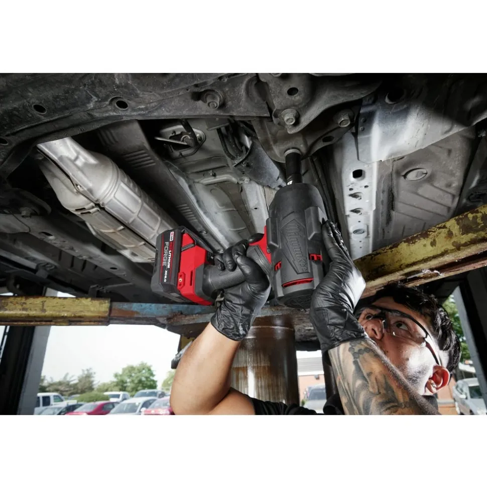 Milwaukee M18 FUEL 1/2" High Torque Impact Wrench w/ Friction Ring Protective Boot 49-16-2967