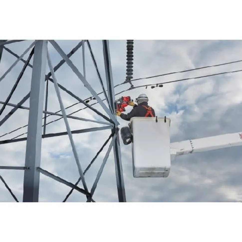 Milwaukee M18 FUEL 1-1/2" Lineman Mag Drill (8.0Ah) Kit 2788-22HD