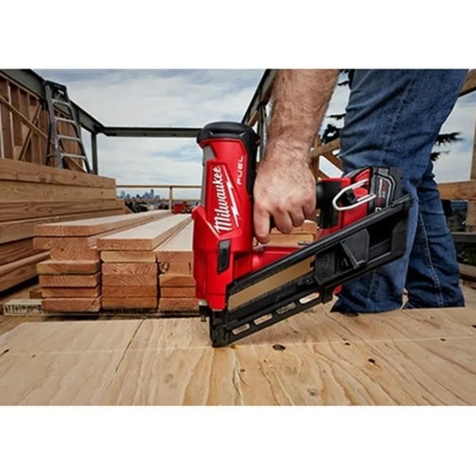Milwaukee M18 FUEL Framing Nailer 30 Degree (5.0Ah) Kit 2745-21