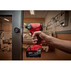 Milwaukee M18 FUEL SURGE 1/4