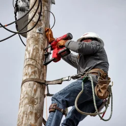 Milwaukee M18 FUEL Utility Fencing Stapler (Bare Tool) 2843-20