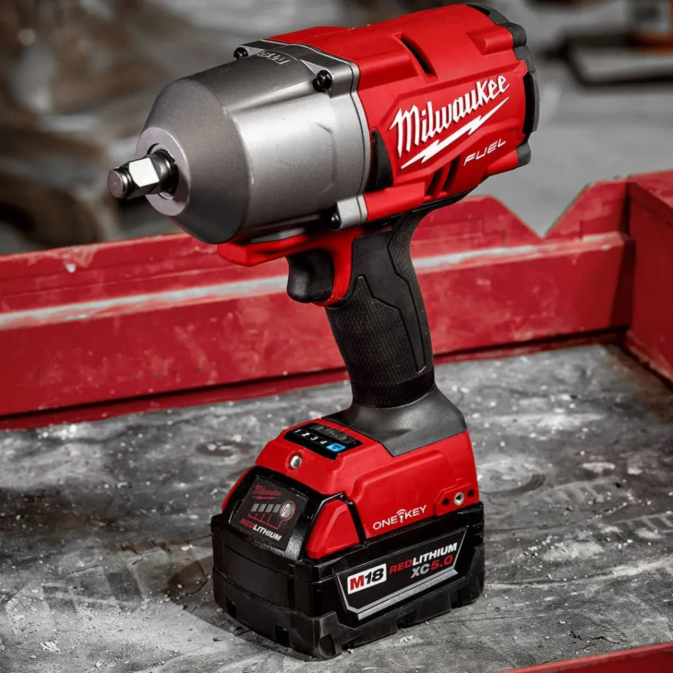 Milwaukee M18 FUEL with ONE-KEY High Torque Impact Wrench 1/2" Friction Ring Kit 2863-22R