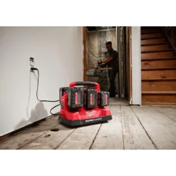 Milwaukee M18 PACKOUT Six Bay Rapid Charger 48-59-1809