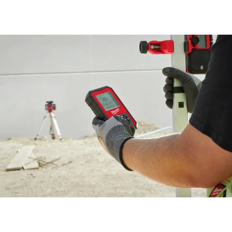 Milwaukee M18 Red Exterior Dual Slope Rotary Laser Level Kit w/ Receiver & Remote 3704-21