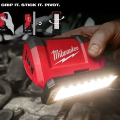 Milwaukee M12 ROVER Pivot Service Flood Light LED 700 Lumens & USB Charging 2367-20