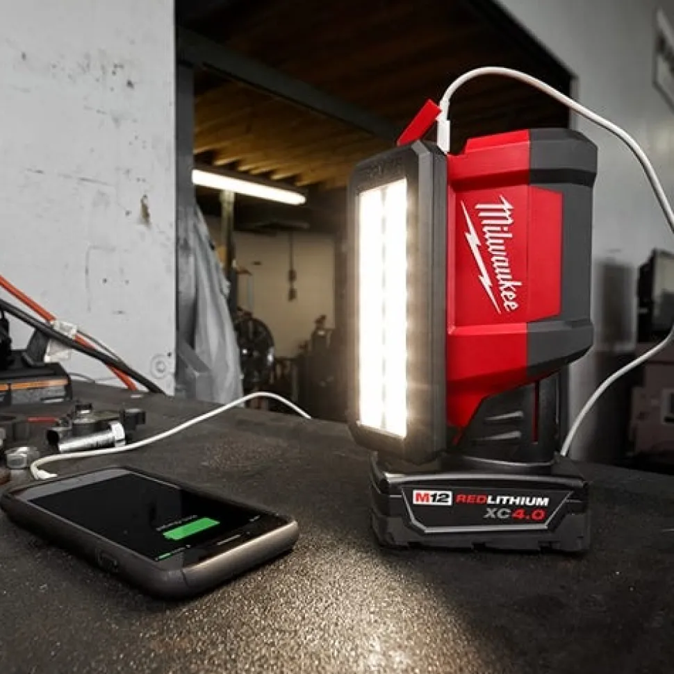 Milwaukee M12 ROVER Pivot Service Flood Light LED 700 Lumens & USB Charging 2367-20