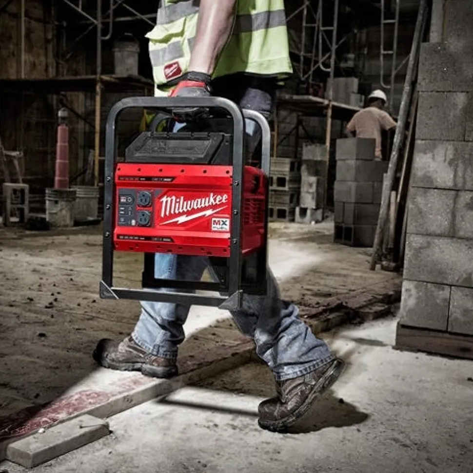 Milwaukee MX Carry-On Power Supply 3600W / 1800W MXF002-2XC