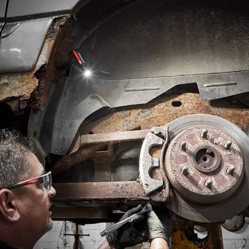 Milwaukee Rechargeable 500L Everyday Carry Flashlight 500 Lumens 2011R