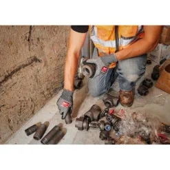 Milwaukee Tools Cut Level 4 High-Dexterity Nitrile Dipped Gloves 48-73-714