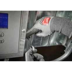 Milwaukee Tools 7-in-1 Multi-Bit Mini Ratchet 48-22-2950