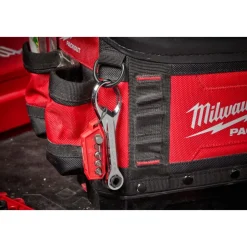 Milwaukee Tools 7-in-1 Multi-Bit Mini Ratchet 48-22-2950