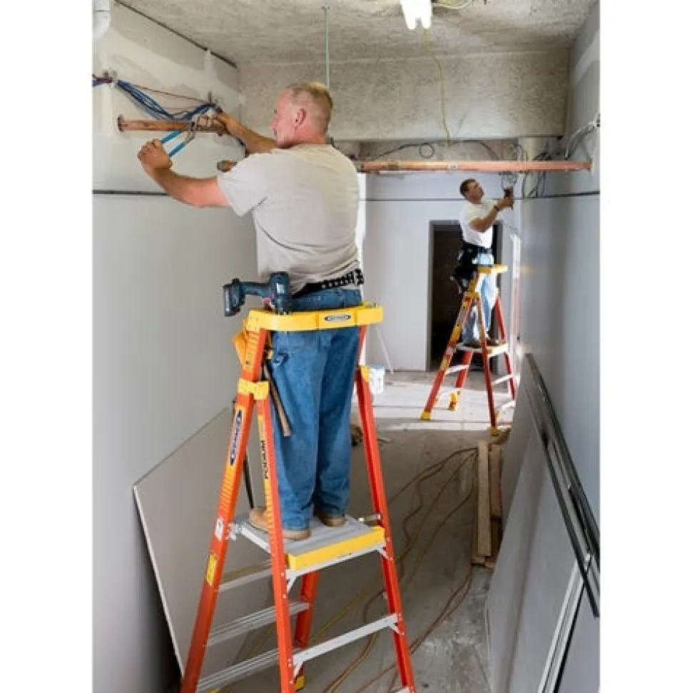 Werner 12' Fiberglass Podium Ladder 6' Platform Type IA PD6206