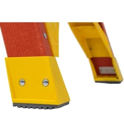 Werner 4' LeanSafe Type IA Fiberglass Leaning Ladder L6204