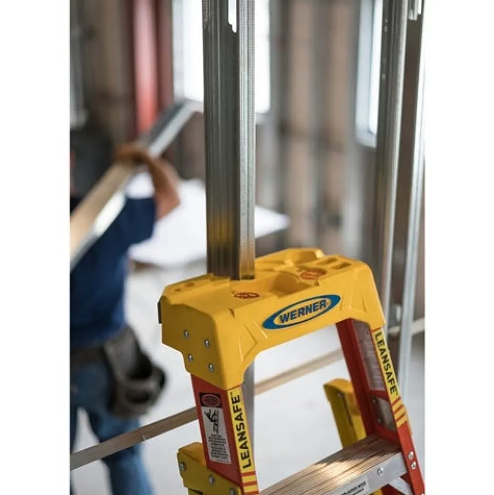 Werner 4' LeanSafe Type IA Fiberglass Leaning Ladder L6204